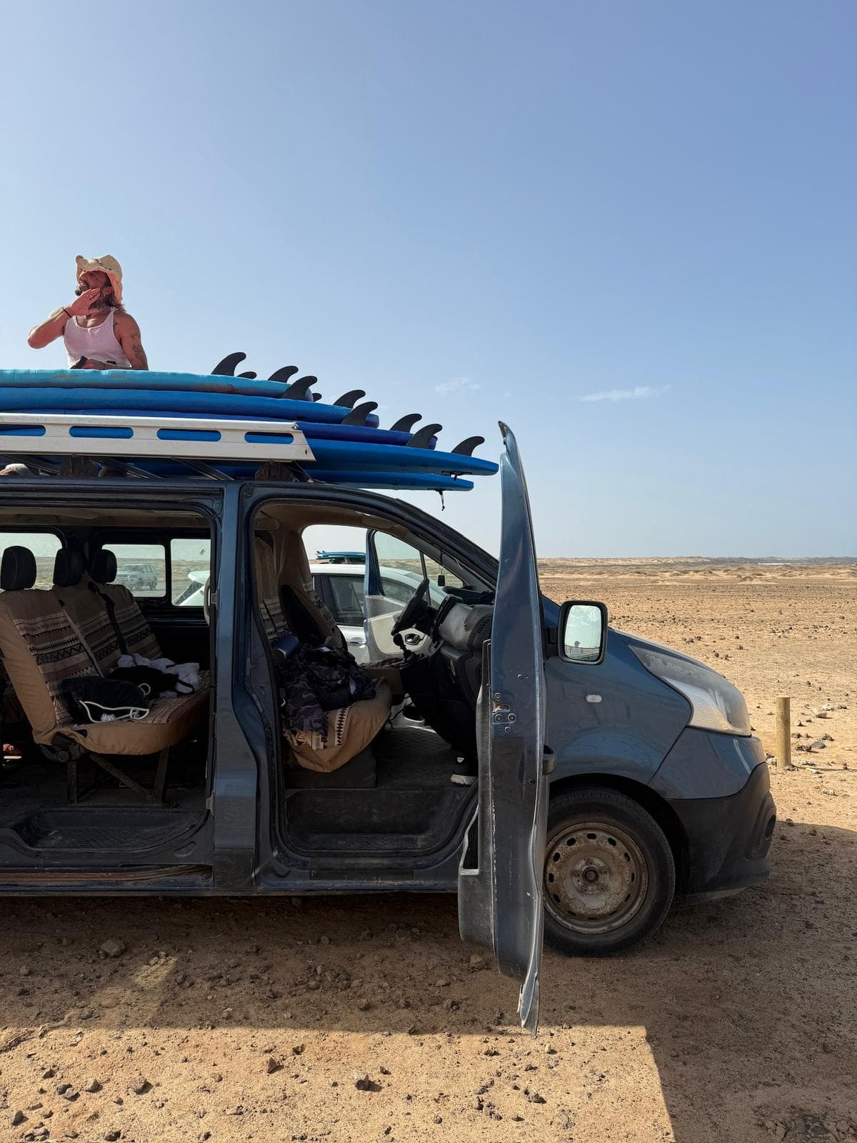 PLANET SURFCAMP case image 2