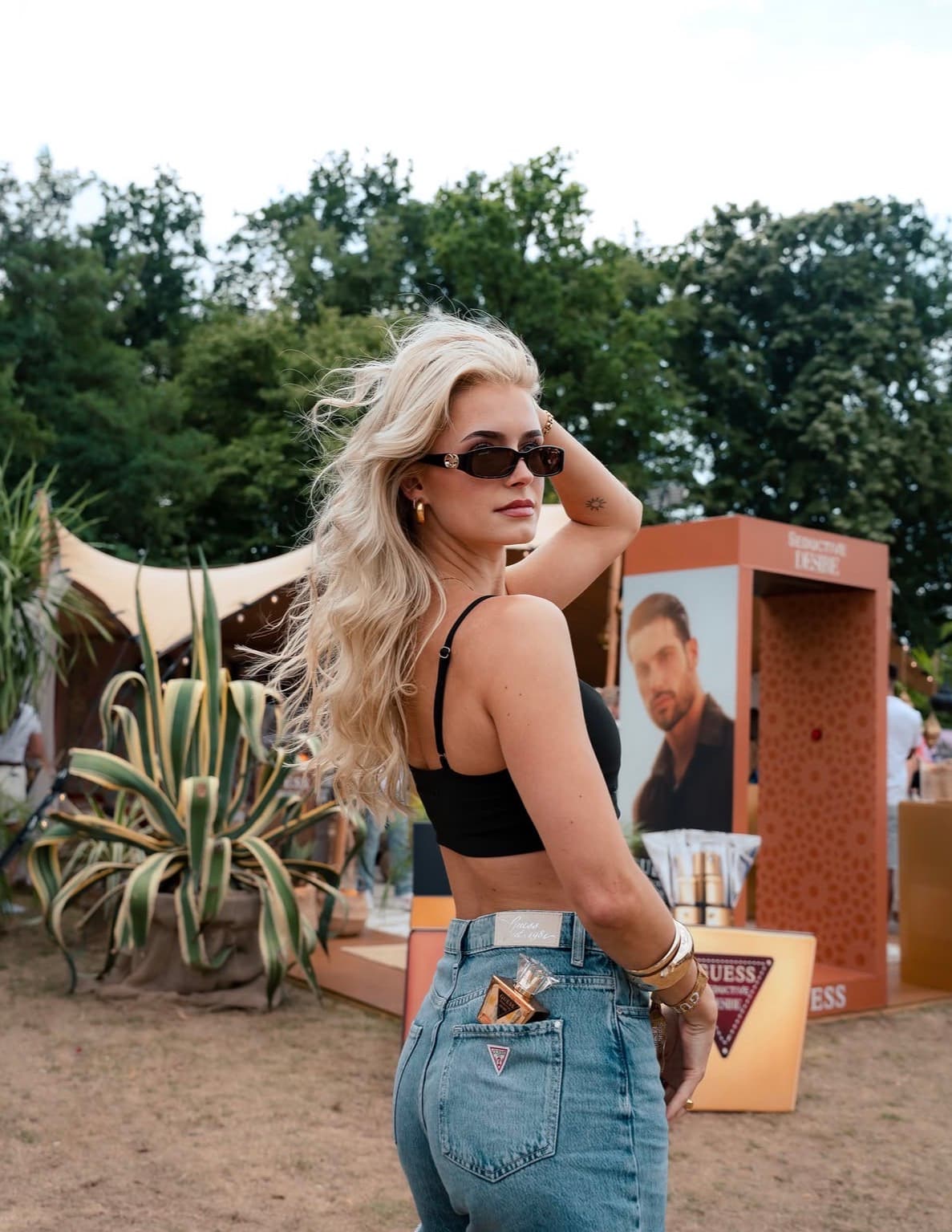 GUESS campaign with Vivien